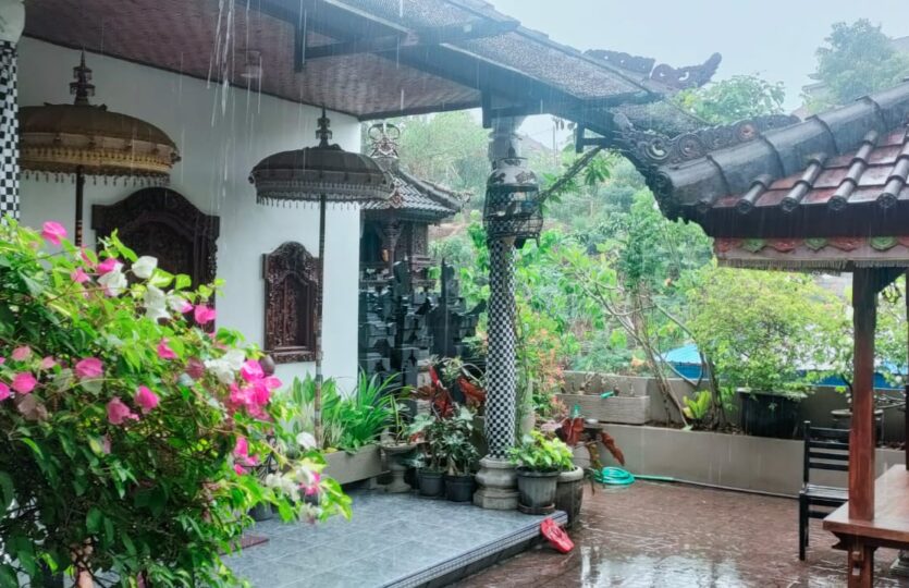 Rumah vie sungai di Cekomaria