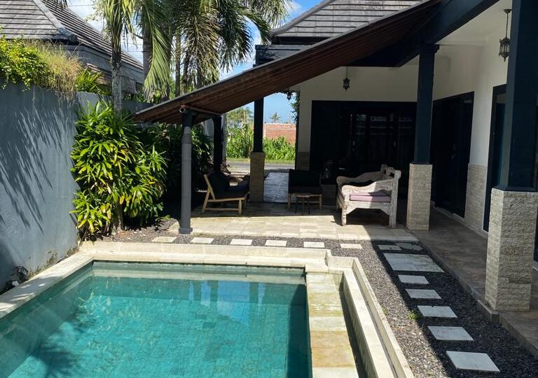 monthly rental villa in buduk