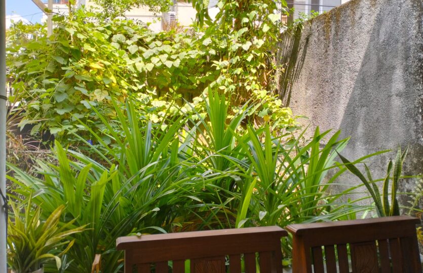 Dijual rumah lantai 2 di Antasura, Denpasar