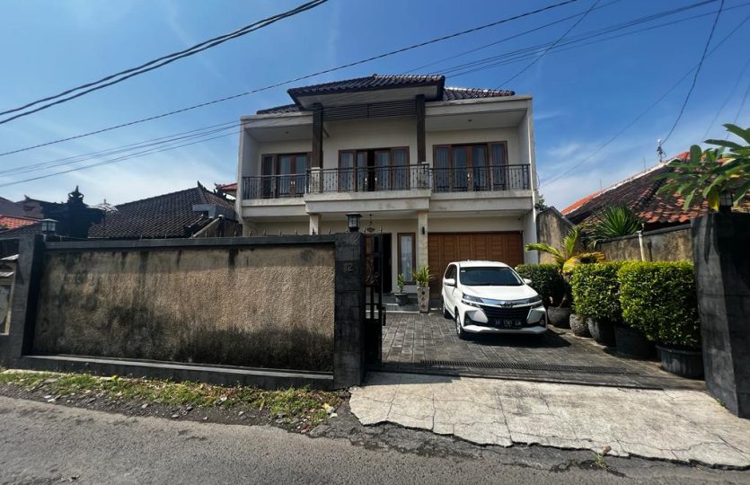 dijual rumah elit di renon