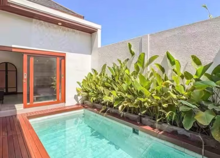 2 BR villa Tumbak Bayuh for rent